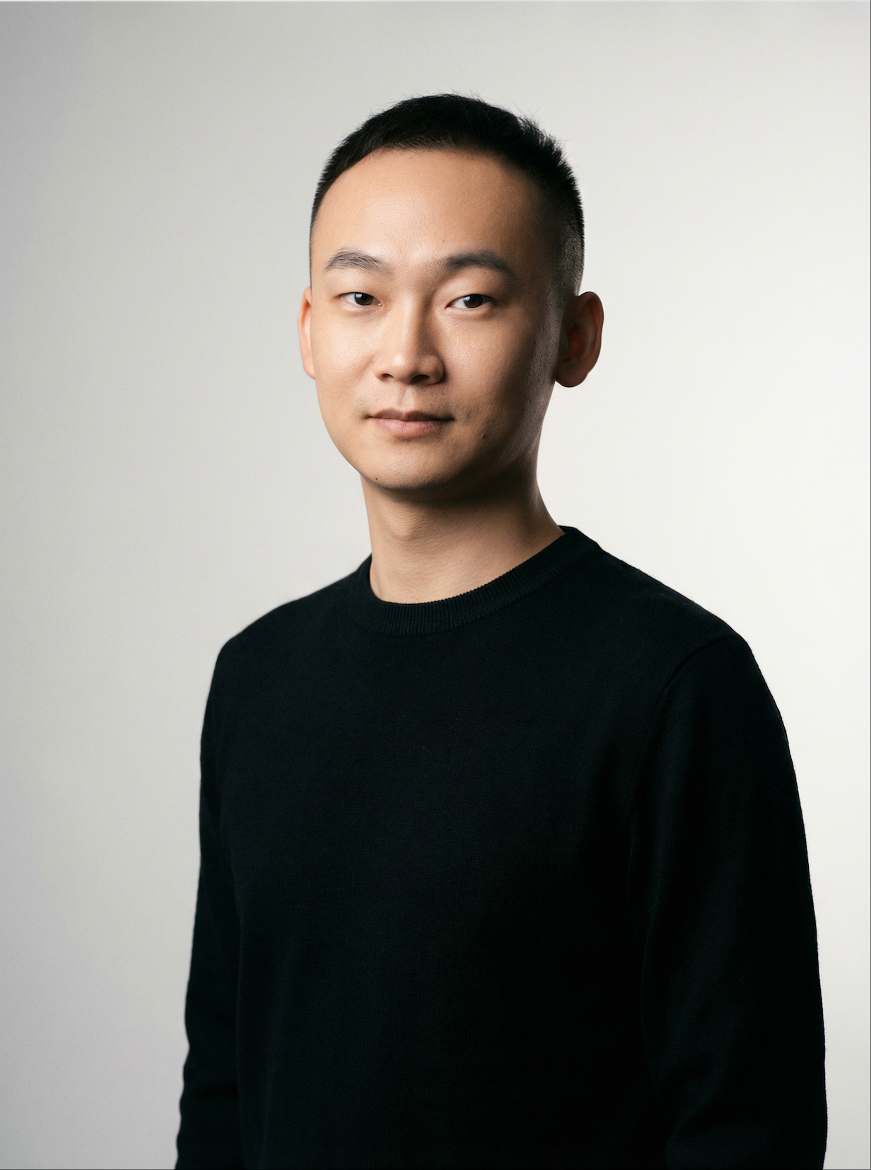 邓海波 - 成都星火领航创始人兼CEO,AWS User Group Ambassador,2025亚马逊云科技大模型挑战赛冠军